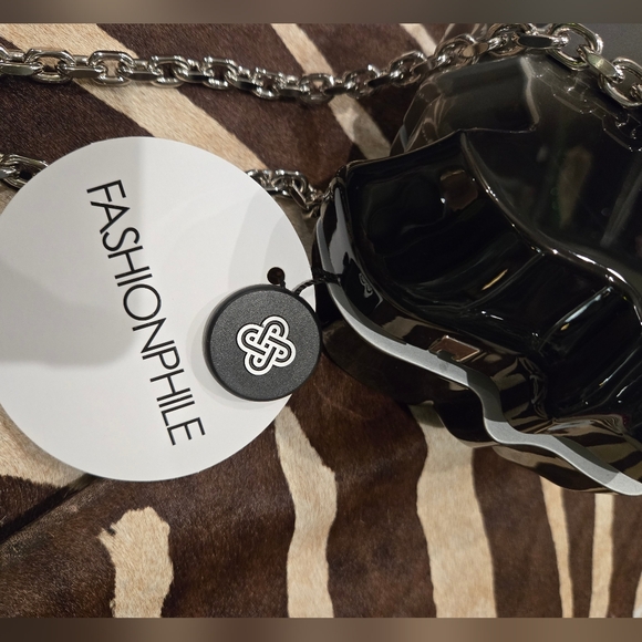 New with box . VERSACE Medusa Head Chain Clutch Black Silver - Picture 5 of 11